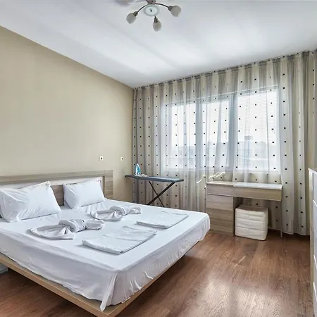 Spacious & Cozy Pastel Flat In 아파트 부르가스