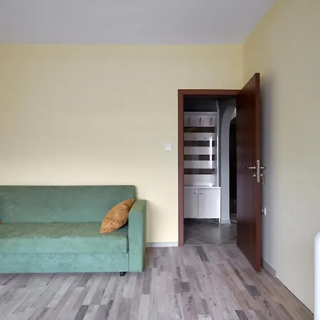 아파트 Spacious & Cozy Pastel Flat In 부르가스